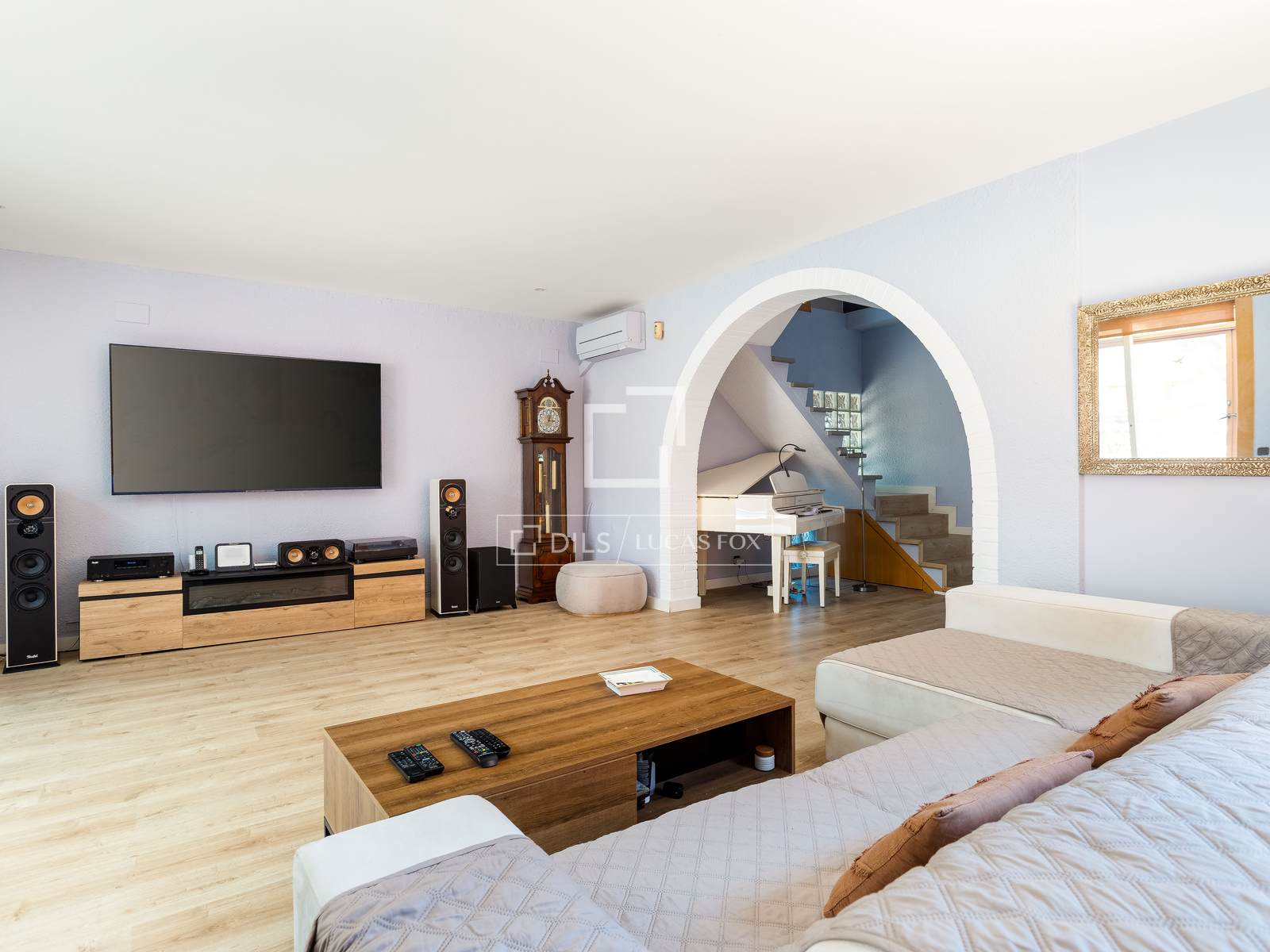 Huvila Teia, Barcelona, Espanja 3 makuuhuonetta, 324 m2 No. 192797