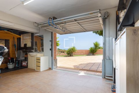 Villa till salu i Teia, Barcelona, Spanien 3 sovrum, 324 kvm. Nr. 192797 - foto 27