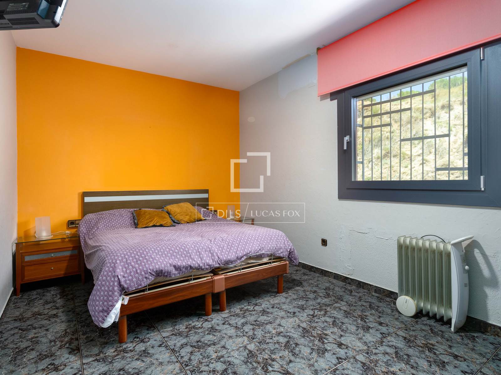 Huvila Teia, Barcelona, Espanja 3 makuuhuonetta, 324 m2 No. 192797