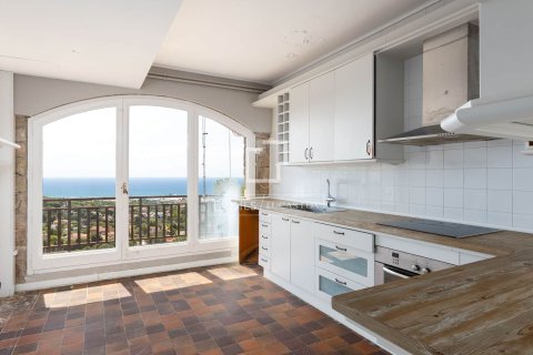 Villa till salu i Cabrera de Mar, Barcelona, Spanien 12 sovrum, 1744 kvm. Nr. 192796 - foto 16