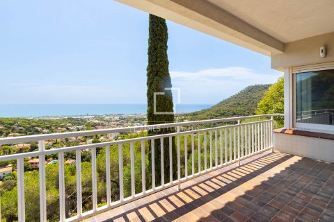 Villa till salu i Cabrera de Mar, Barcelona, Spanien 12 sovrum, 1744 kvm. Nr. 192796 - foto 17