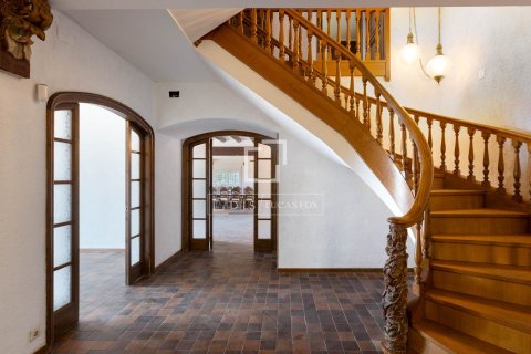 Villa till salu i Cabrera de Mar, Barcelona, Spanien 12 sovrum, 1744 kvm. Nr. 192796 - foto 14