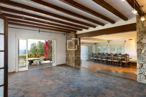 Villa till salu i Cabrera de Mar, Barcelona, Spanien 12 sovrum, 1744 kvm. Nr. 192796 - foto 9