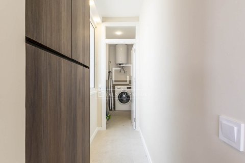 Kattohuoneisto myytävänä Barcelona, Espanja, 3 makuuhuonetta, 106 m2 No. 192798 - kuva 23
