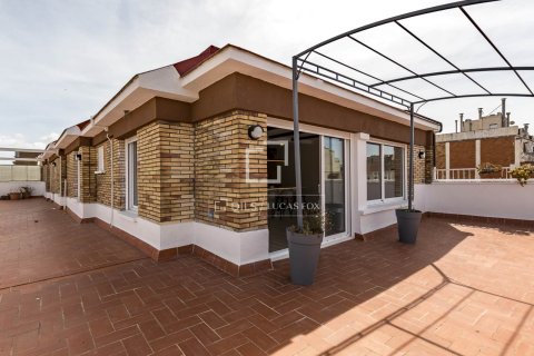 Kattohuoneisto myytävänä Barcelona, Espanja, 3 makuuhuonetta, 106 m2 No. 192798 - kuva 9