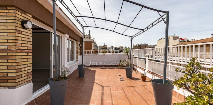 Kattohuoneisto Barcelona, Espanja 3 makuuhuonetta, 106 m2 No. 192798