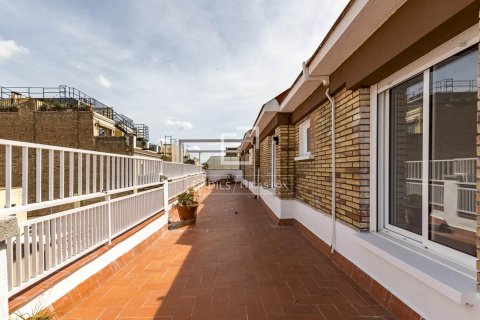 Kattohuoneisto myytävänä Barcelona, Espanja, 3 makuuhuonetta, 106 m2 No. 192798 - kuva 7