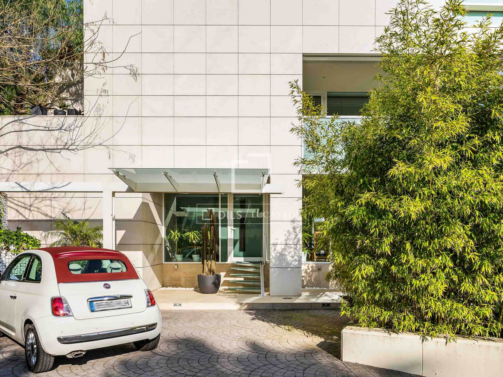 Huvila Barcelona, Espanja 5 makuuhuonetta, 600 m2 No. 192792