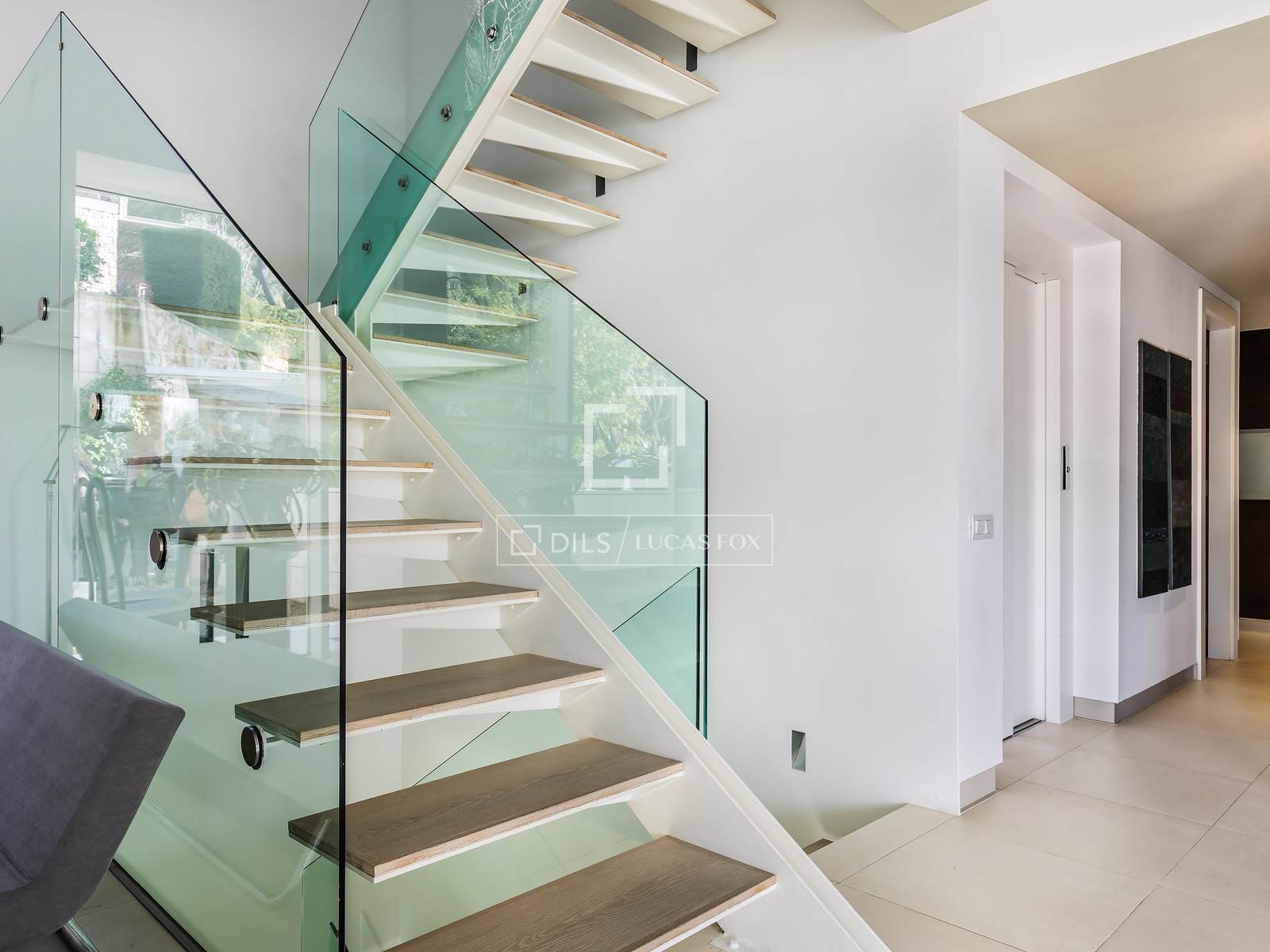 Huvila Barcelona, Espanja 5 makuuhuonetta, 600 m2 No. 192792
