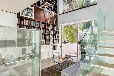 Villa en venta en Barcelona, España 5 dormitorios, 600 m2 No. 192792 - foto 3
