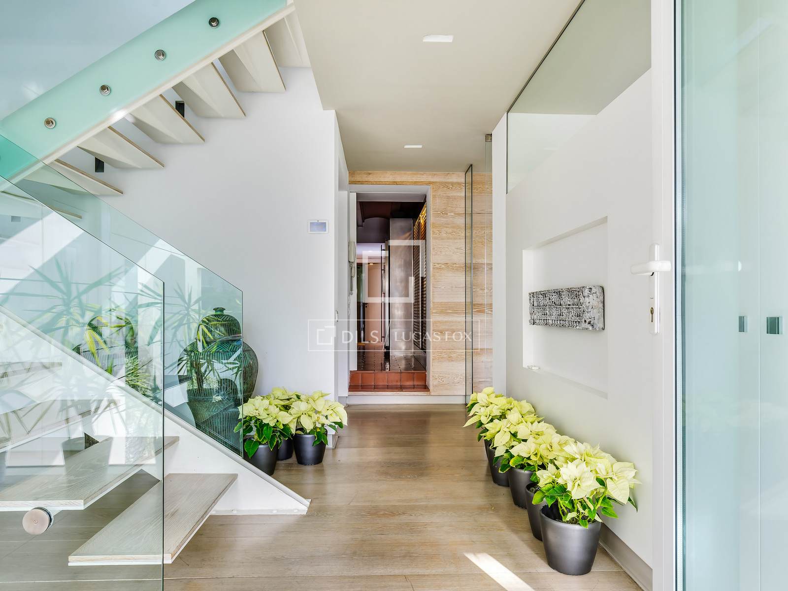 Huvila Barcelona, Espanja 5 makuuhuonetta, 600 m2 No. 192792