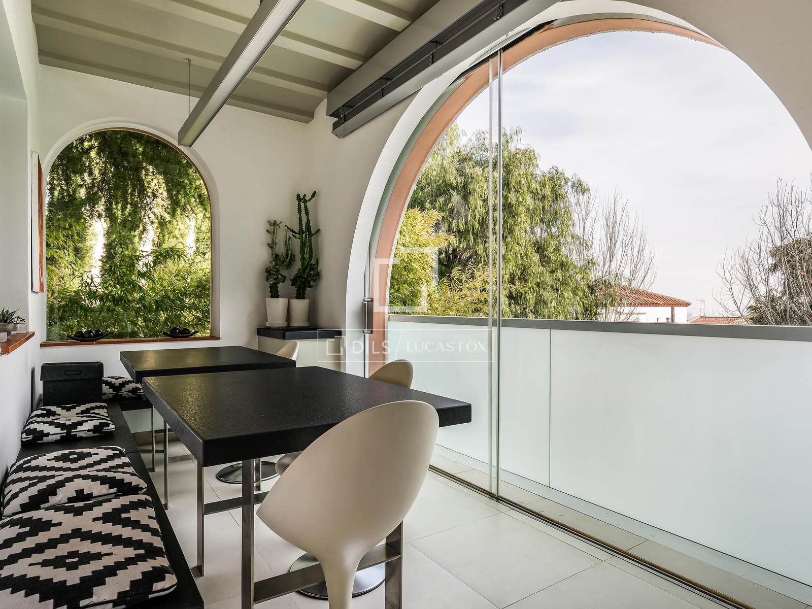 Huvila Barcelona, Espanja 5 makuuhuonetta, 600 m2 No. 192792