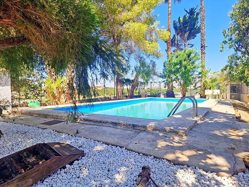 Talo Orihuela, Alicante, Espanja 5 makuuhuonetta, 250 m2 No. 103296