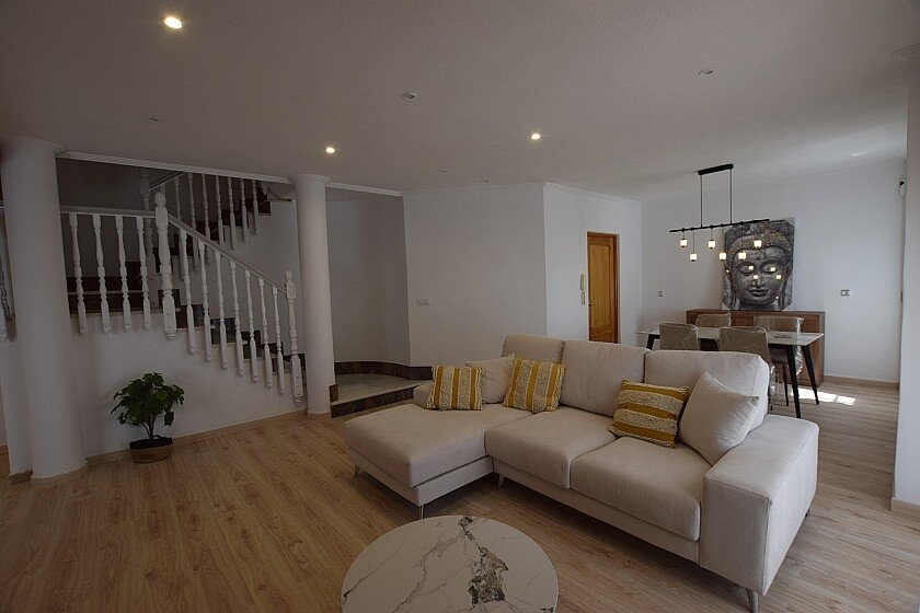 Talo Orihuela, Alicante, Espanja 5 makuuhuonetta, 250 m2 No. 103296