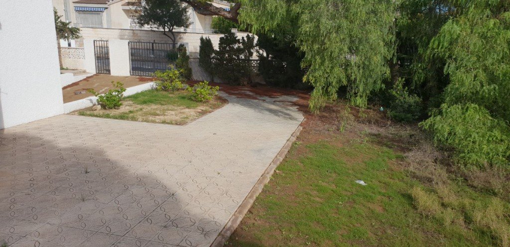 Villa a La Zenia, Alicante, Spagna 3 camere da letto, 220 mq. N° 140128