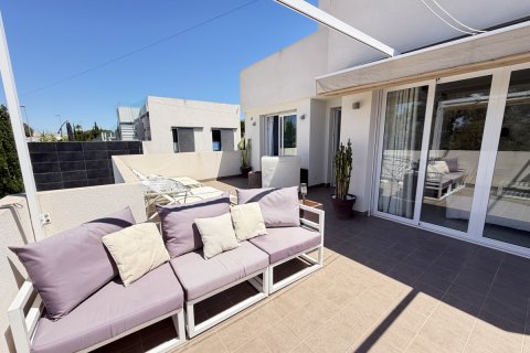 Huvila myytävänä Mil Palmeras, Alicante, Espanja, 4 makuuhuonetta, 160 m2 No. 190070 - kuva 22