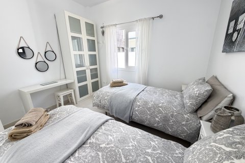 Huvila myytävänä Mil Palmeras, Alicante, Espanja, 4 makuuhuonetta, 160 m2 No. 190070 - kuva 10