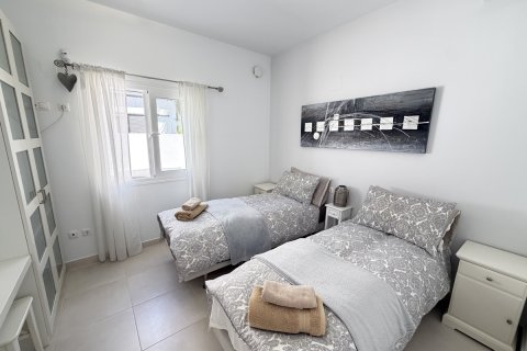 Huvila myytävänä Mil Palmeras, Alicante, Espanja, 4 makuuhuonetta, 160 m2 No. 190070 - kuva 9