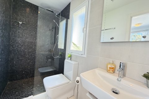 Huvila myytävänä Mil Palmeras, Alicante, Espanja, 4 makuuhuonetta, 160 m2 No. 190070 - kuva 21