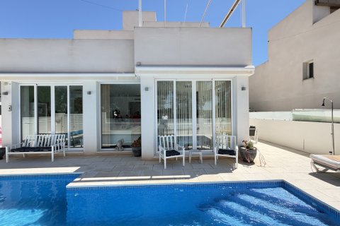 Huvila myytävänä Mil Palmeras, Alicante, Espanja, 4 makuuhuonetta, 160 m2 No. 190070 - kuva 3