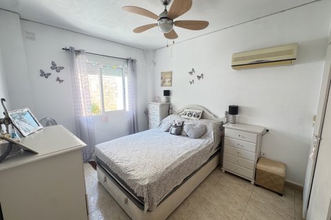 Huvila myytävänä Villamartin, Alicante, Espanja, 4 makuuhuonetta, 120 m2 No. 190072 - kuva 10