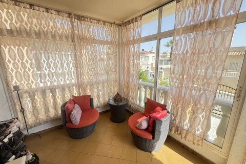 Huvila myytävänä Villamartin, Alicante, Espanja, 4 makuuhuonetta, 120 m2 No. 190072 - kuva 5