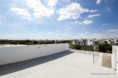 Villa for sale in Villamartin, Alicante, Spain 3 bedrooms, 185 sq.m. No. 167846 - photo 11