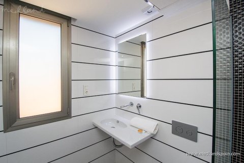 Villa for sale in Villamartin, Alicante, Spain 3 bedrooms, 185 sq.m. No. 167846 - photo 6