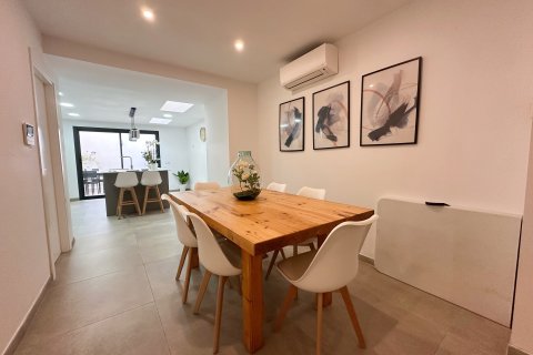 Townhouse for rent in Muro, Mallorca, Spain 2 bedrooms, 96 sq.m. No. 148596 - photo 3