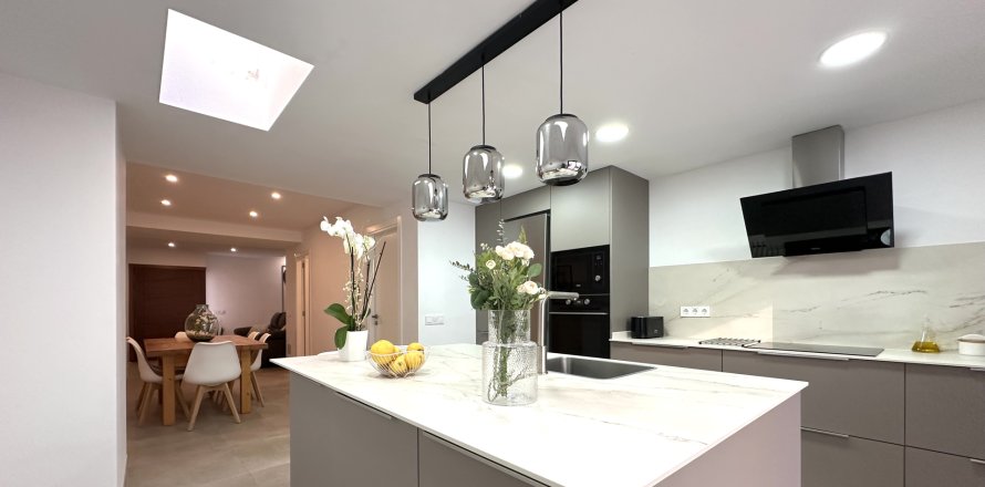 Townhouse in Muro, Mallorca, Spain 2 bedrooms, 96 sq.m. No. 148596