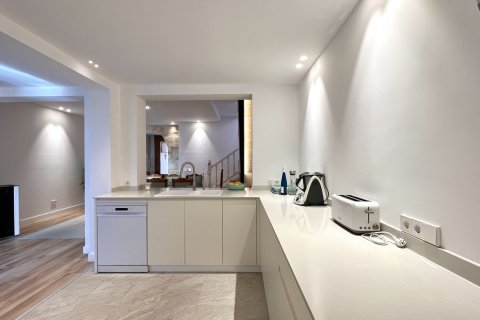 Townhouse for rent in Santa Margalida, Mallorca, Spain 3 bedrooms, 190 sq.m. No. 148599 - photo 9