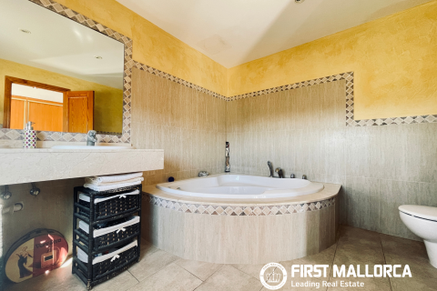 Villa for sale in Calvia, Mallorca, Spain 3 bedrooms, 175 sq.m. No. 148600 - photo 30