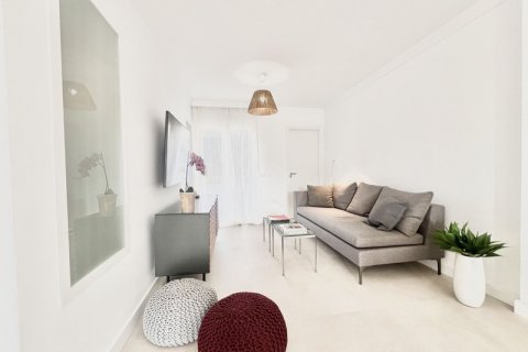 Duplex in vendita Estepona, Malaga, Spagna 3 camere da letto, 100 mq. N° 109628 - foto 10