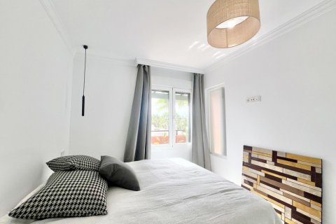 Duplex in vendita Estepona, Malaga, Spagna 3 camere da letto, 100 mq. N° 109628 - foto 18