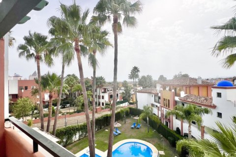 Duplex in vendita Estepona, Malaga, Spagna 3 camere da letto, 100 mq. N° 109628 - foto 1