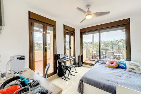 Duplex zum Verkauf Estepona, Malaga, Spanien 3 Schlafzimmer, 170 m2 Nr. 109627 - Foto 10