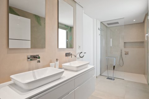 Apartment for sale Nueva Andalucia, Malaga, Spain 7 bedrooms, 325 sq.m. No. 109618 - photo 5