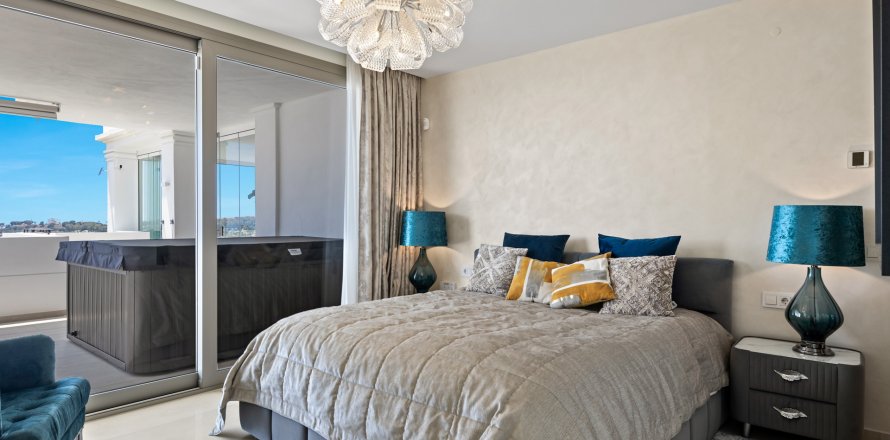 Apartment Nueva Andalucia, Malaga, Spain 7 bedrooms, 325 sq.m. No. 109618
