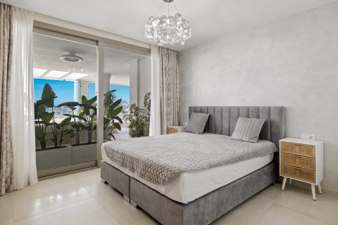 Apartment for sale Nueva Andalucia, Malaga, Spain 7 bedrooms, 325 sq.m. No. 109618 - photo 18
