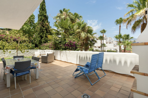Apartment à vendre Estepona, Malaga, Espagne, 2 chambres, 98 m2 No. 109620 - photo 1