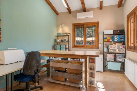 Finca myytävänä Catral, Alicante, Espanja, 7 makuuhuonetta, 396 m2 No. 80949 - kuva 25