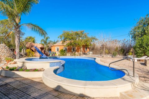 Finca myytävänä Catral, Alicante, Espanja, 7 makuuhuonetta, 396 m2 No. 80949 - kuva 26