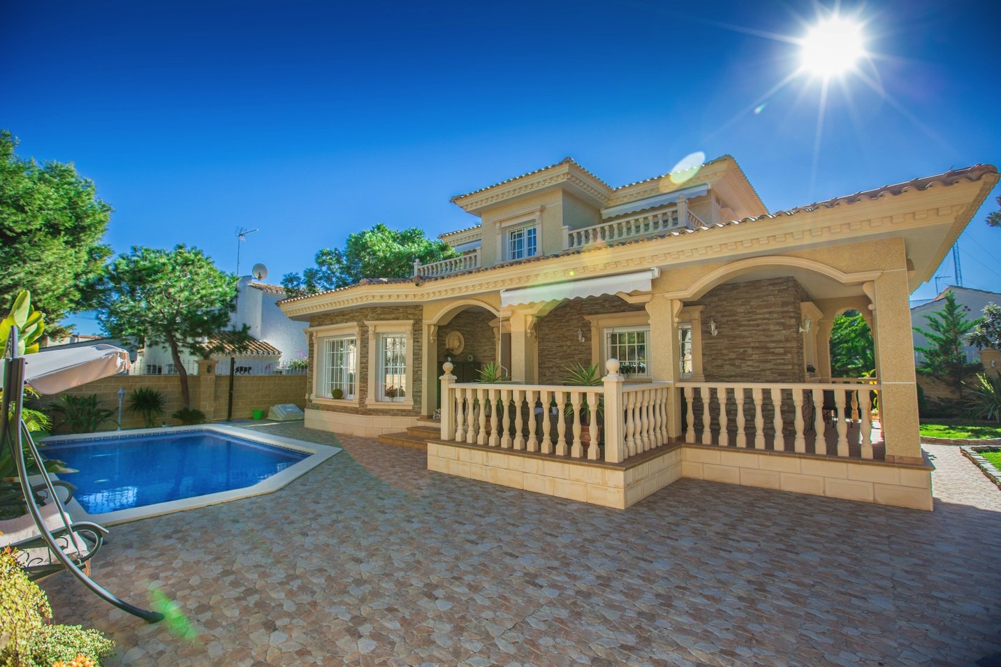 Villa i Punta Prima, Alicante, Spanien 3 sovrum, 181 kvm. Nr. 80951