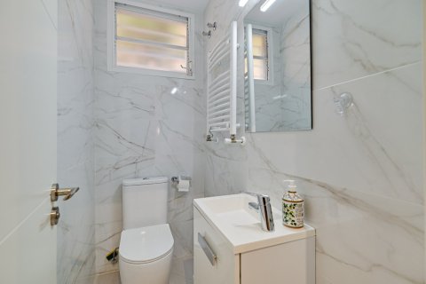Townhouse à vendre Tiana, Barcelona, Espagne, 4 chambres, 258 m2 No. 133132 - photo 24