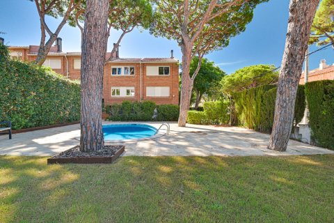Townhouse à vendre Tiana, Barcelona, Espagne, 4 chambres, 258 m2 No. 133132 - photo 1