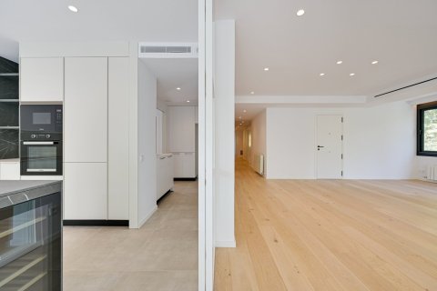 Apartment à vendre Barcelona, Espagne, 5 chambres, 255 m2 No. 133133 - photo 29