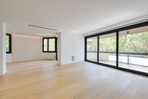 Apartment à vendre Barcelona, Espagne, 5 chambres, 255 m2 No. 133133 - photo 10