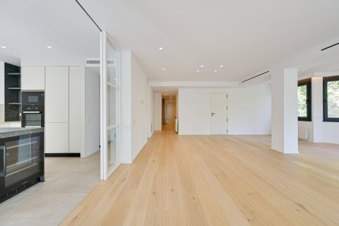 Apartment à vendre Barcelona, Espagne, 5 chambres, 255 m2 No. 133133 - photo 28