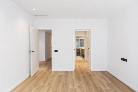 Apartment à vendre Barcelona, Espagne, 3 chambres, 152 m2 No. 133136 - photo 12