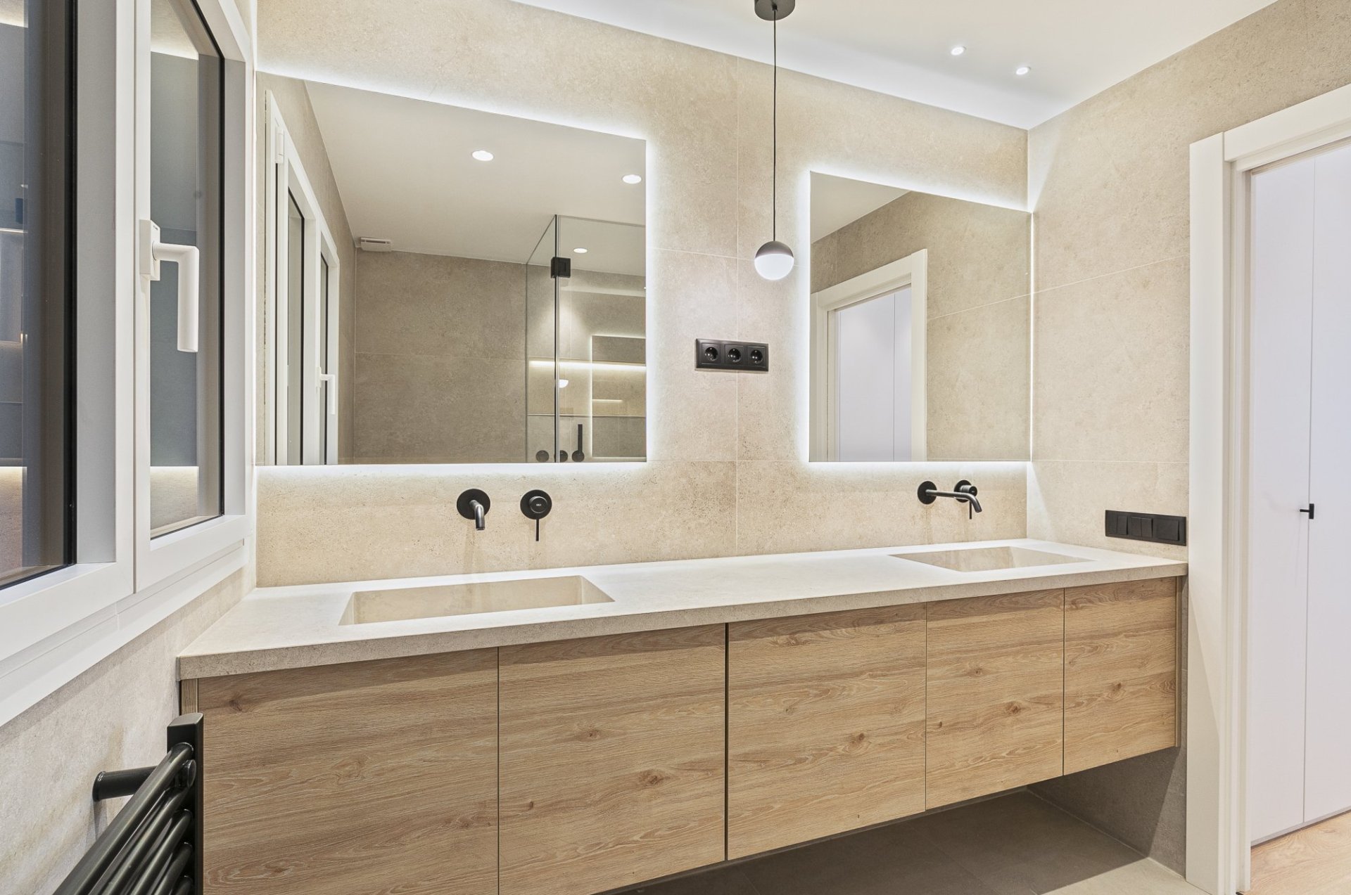 Dzīvoklis Barcelona, Spānijā 3 istabas, 152 m2 Nr. 133136